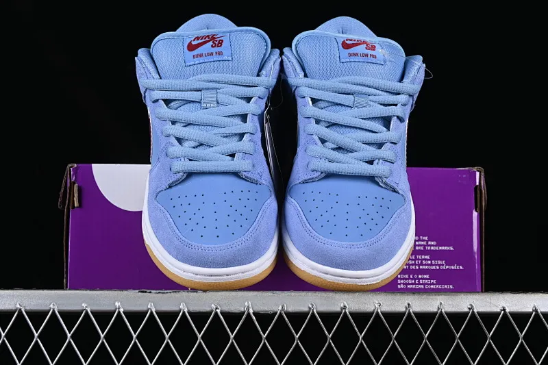All categories Nk SB Dunk series Nk SB Dunk Low low-top sneakers F version Nk SB Dunk Low "Phillies" Bubblegum series SB low-top sports and leisure sneakers DQ4040-400